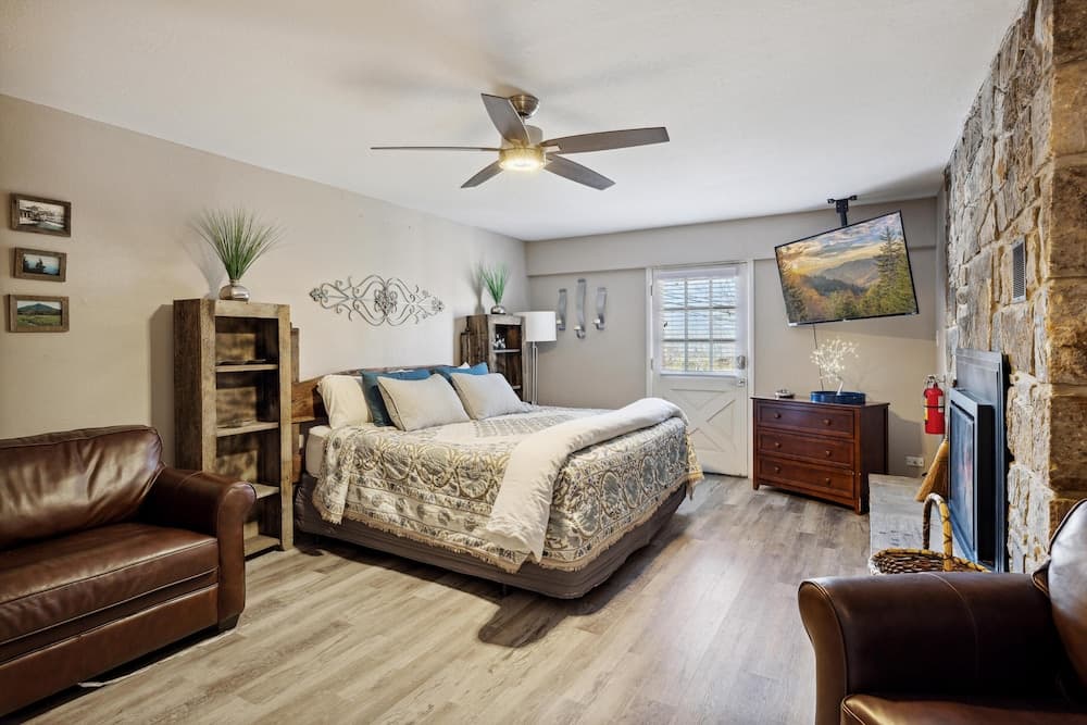 Gatlinburg - Barbara's Song #4125