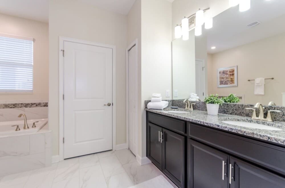 The Ultimate 9 Bedroom 5 Bathroom 9076hs