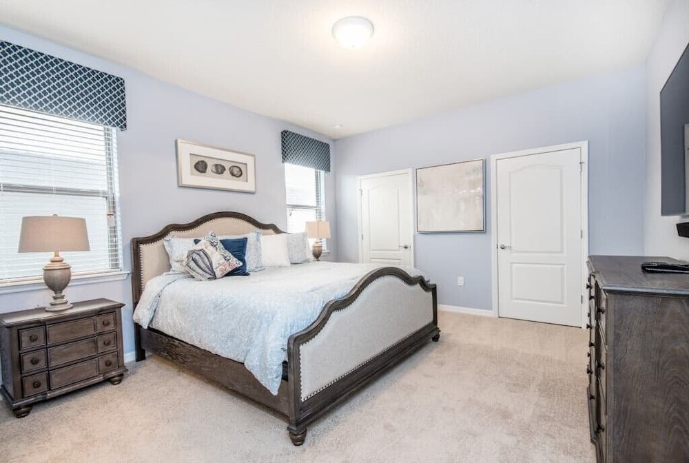 Nice Court Villa Windsro At Westside