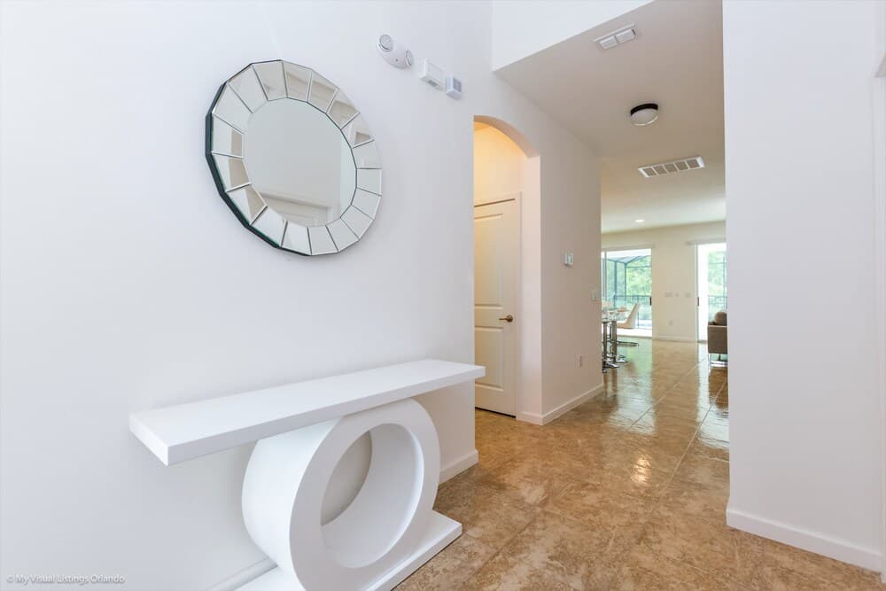 Spacious & Modern 8 Bedroom 5 Bathroom Villa 508m