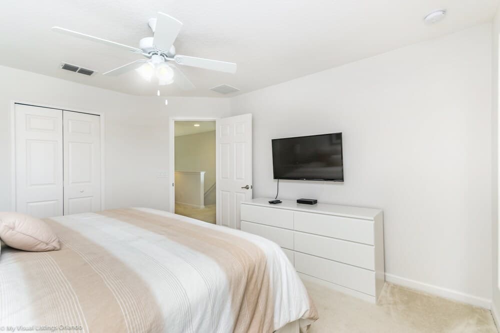 5196oa Luxury 6 Bedroom 5.5 Bath Home