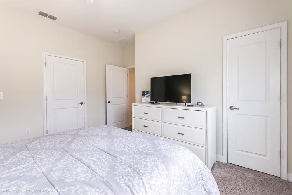 Juliet Circle Circle Villa Story Lake