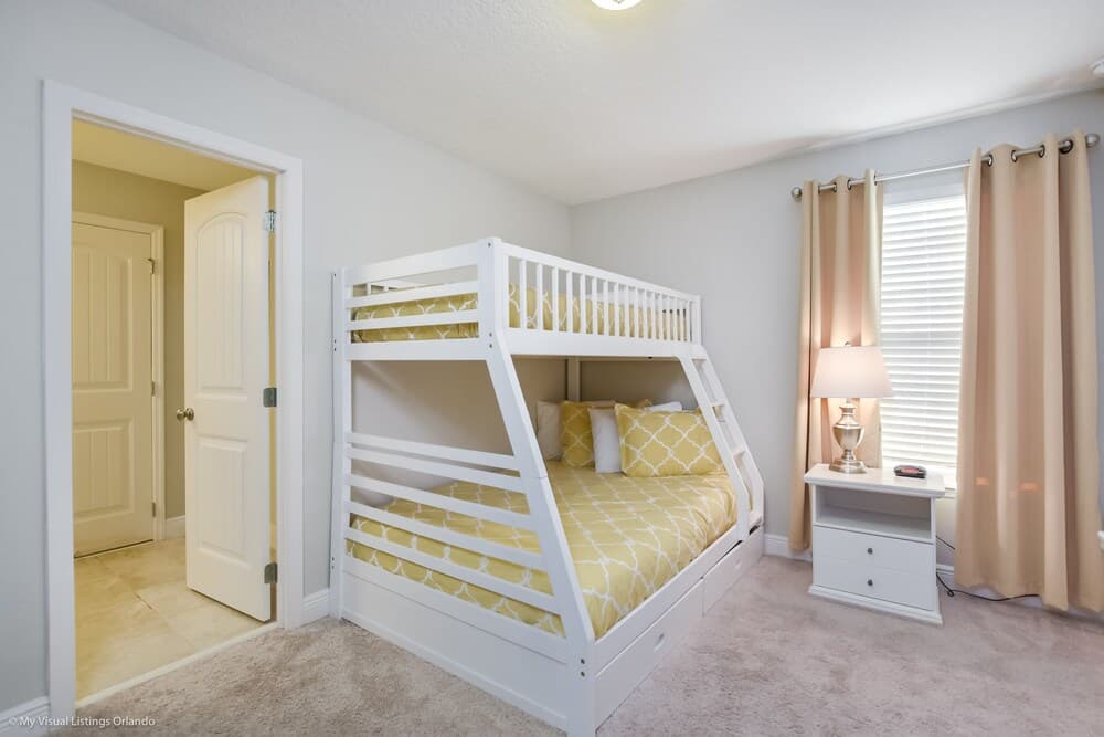 42010v Luxury 6 Bedroom 4.bath Home With Spa