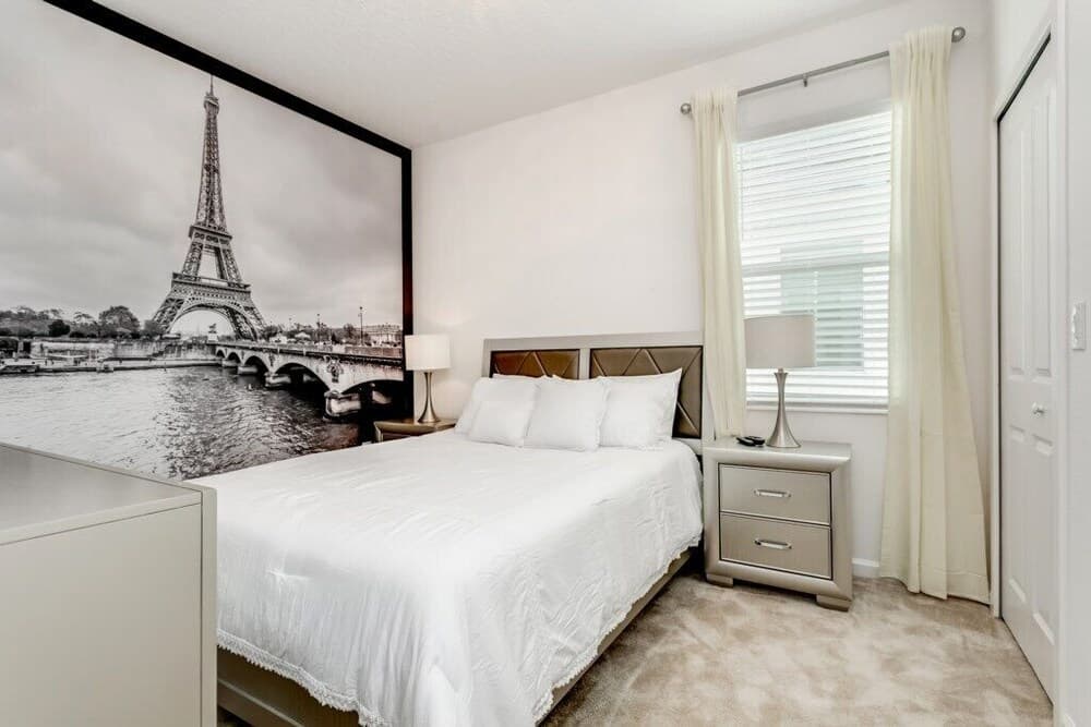 518mb New and Modern 8 Bedroom 5 Bathroom Villa