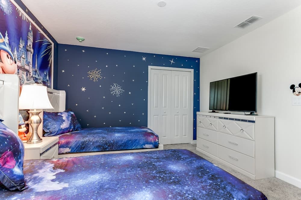 2867stanza 9 BR Villa With Games Room