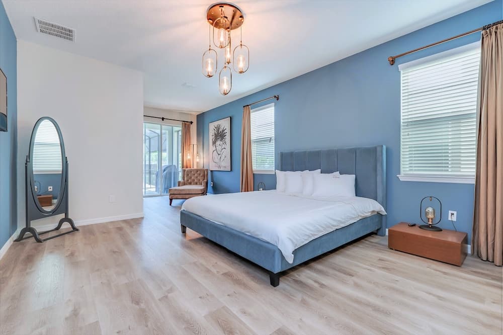 Sawyer Palm Place Stoey Lake 1