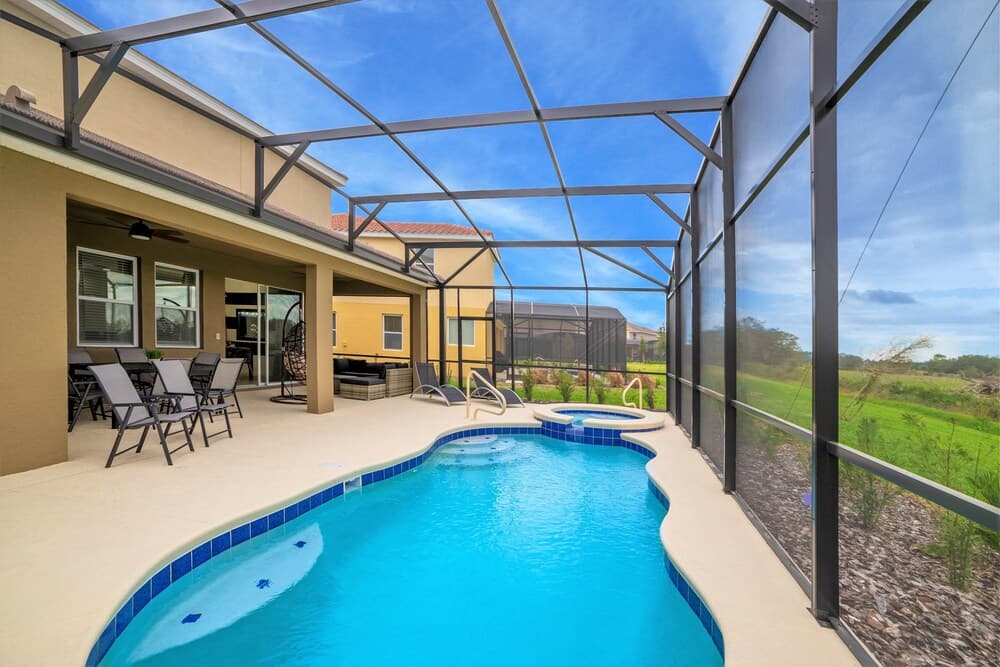 Oakview Villa Solterra Resort 4