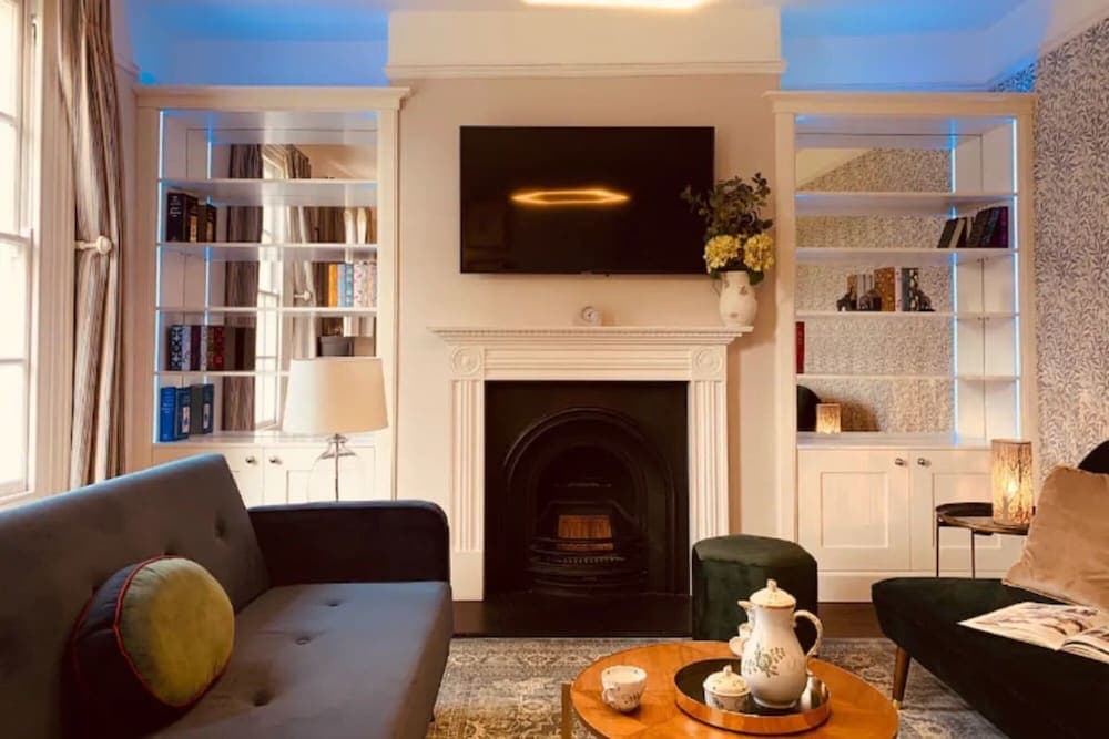 The Midsummer Common - Modern Spacious 2bdr House With Garden