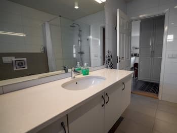 Great Central Apartment in the Heart of Reykjavik