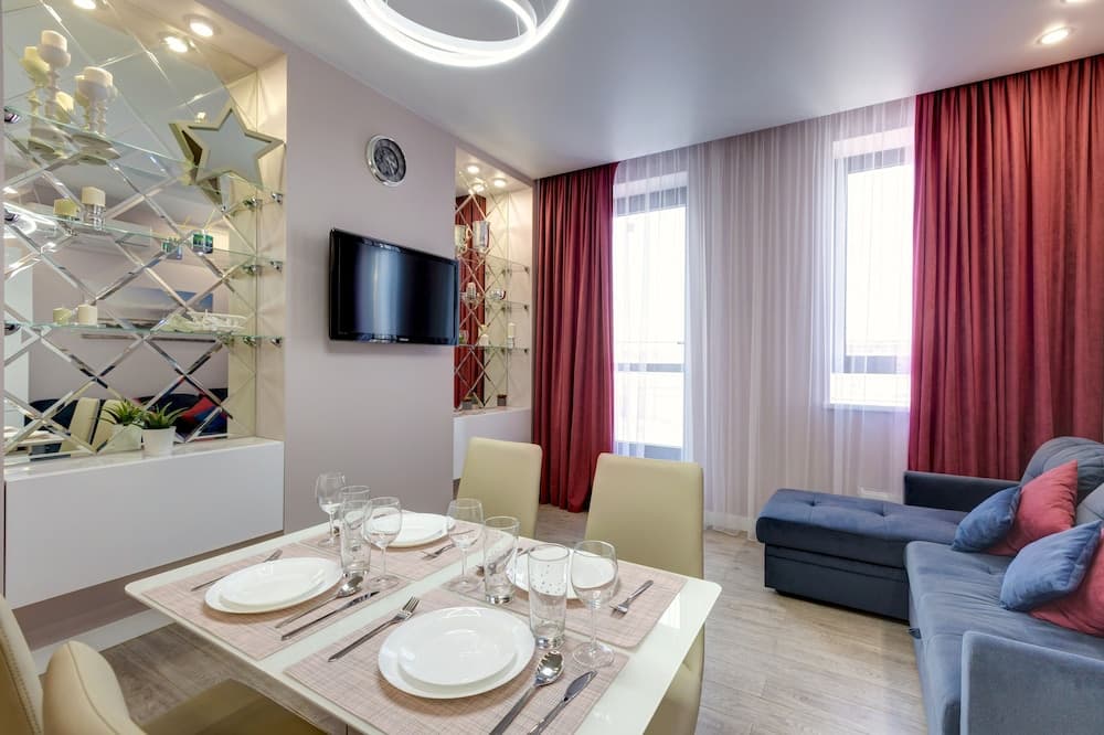 Deluxe Azbuka apartment in Gostiny Dvor