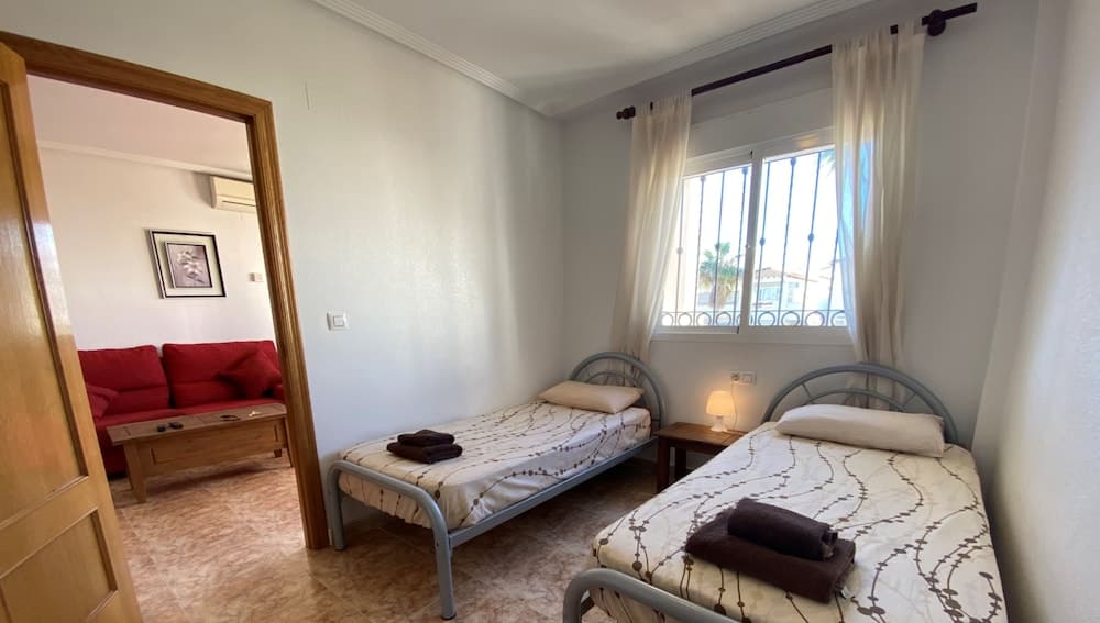 La Cinuelica R3 1st flr apt Overlooking Pool L149