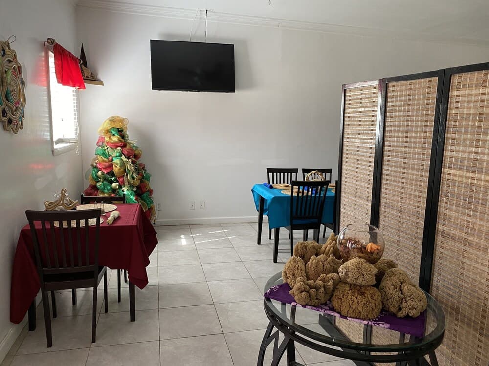 Island Comfort Bed & Breakfast