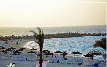 Marseilia Beach 4 - Families Only