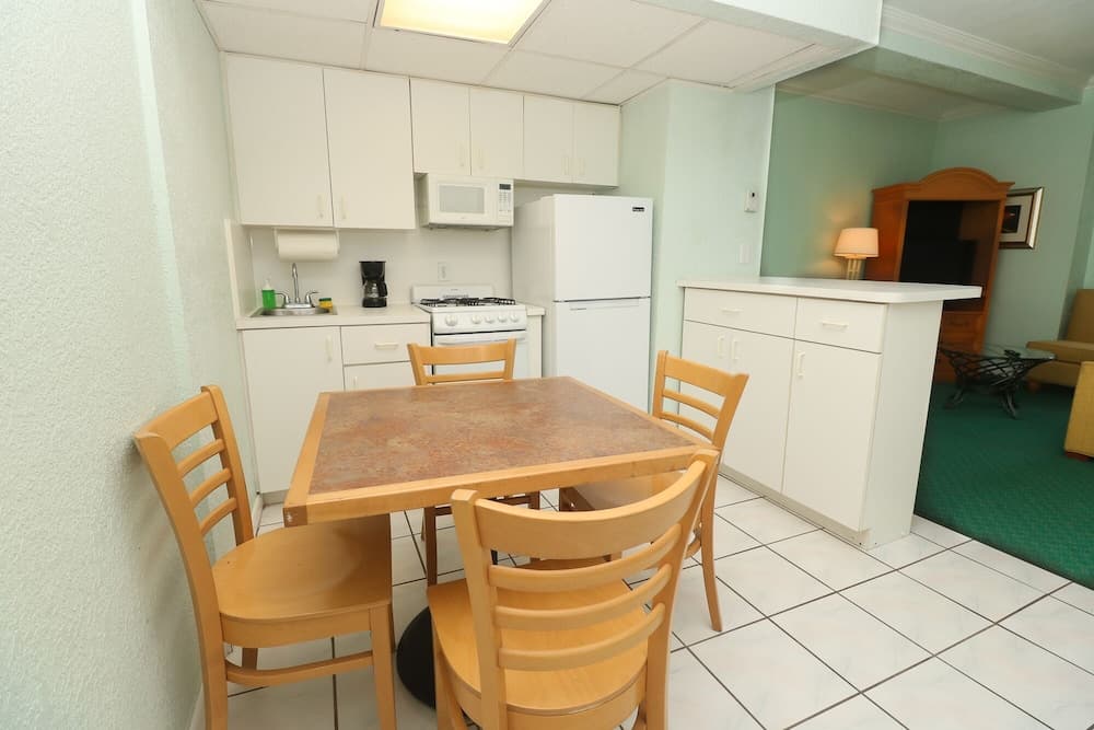 654 City View Apartment Hollywood Beach