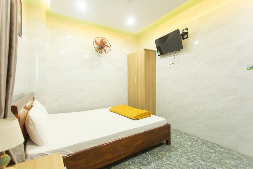 OYO 1063 Thuan An Hotel