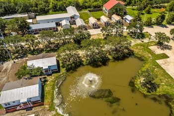 Southern Breeze Lodge