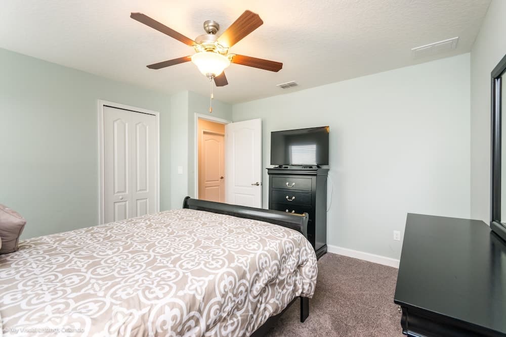 9 Bedroom 5 Bathroom Champions Gate Resort