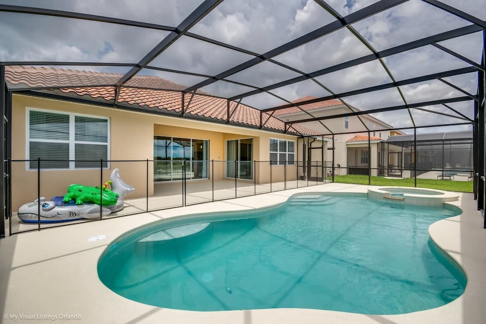 5 Bed 4,5 Ba Villa Private Pool & Spa