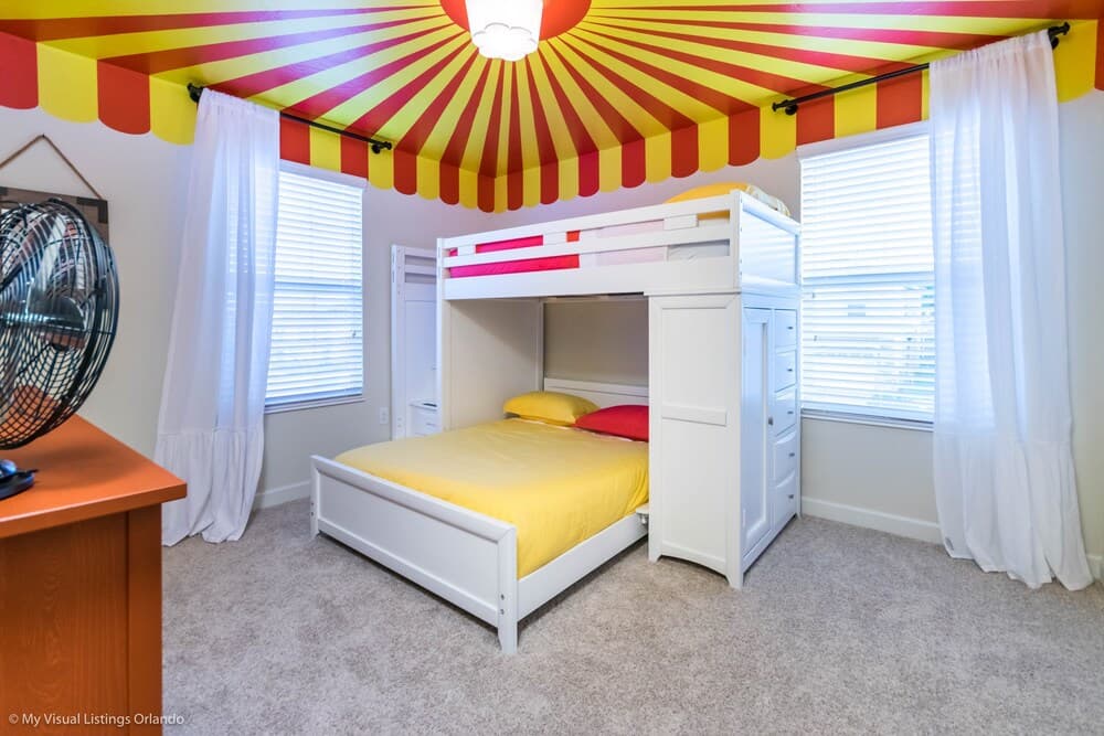 8 Bdrm Villa W Game Room and Cinema