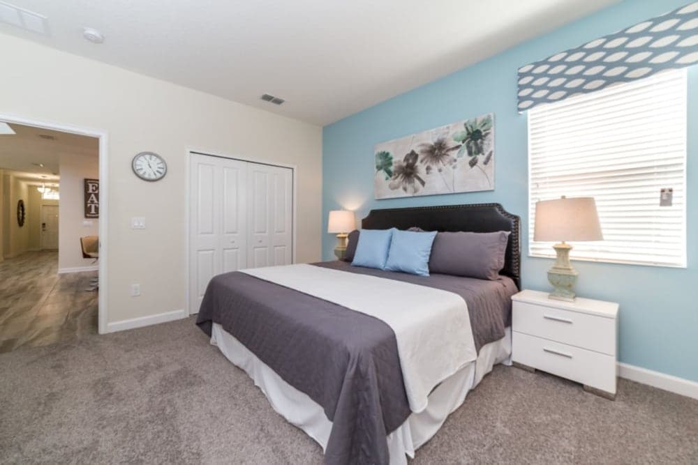 Cool and Modern 5 Bed 4 Ba Game Room Pool Spa 4724sh