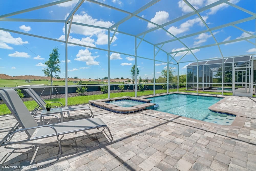 9 Bdrm5 Bathchampions Gate