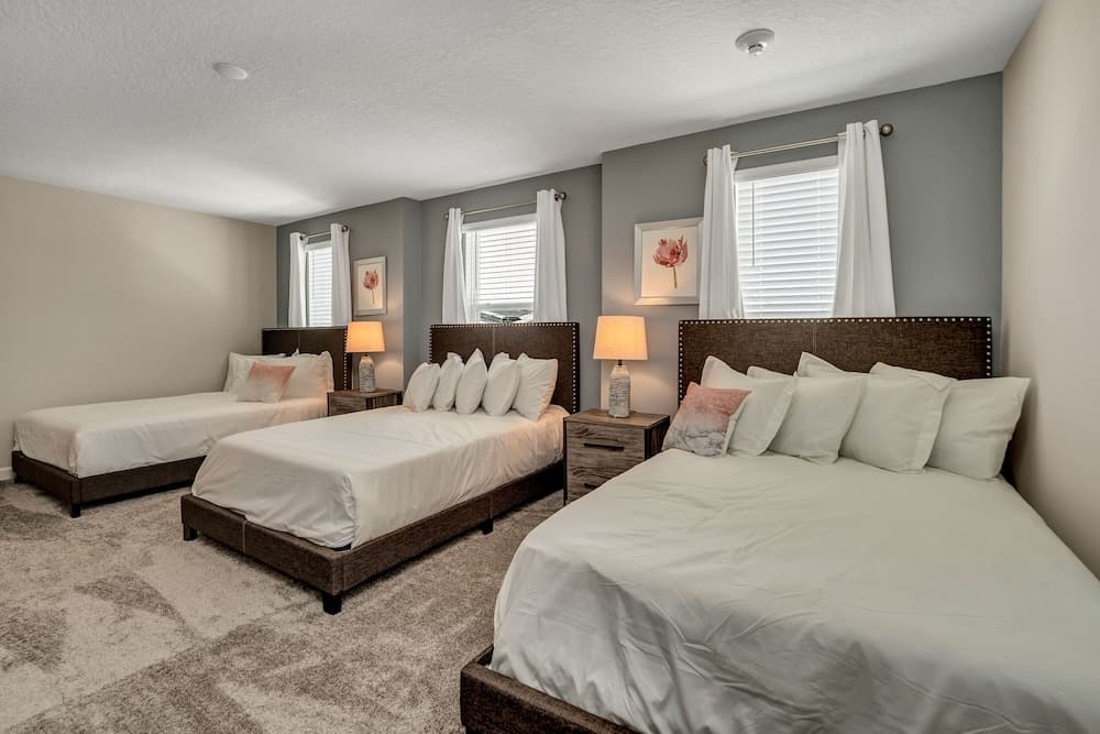 Storey Lake 9 BR Villa with Game Room