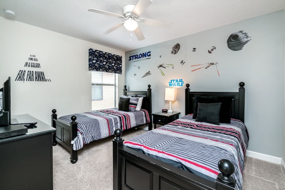 6bed 5Ba Villa Game Room Pool Spa