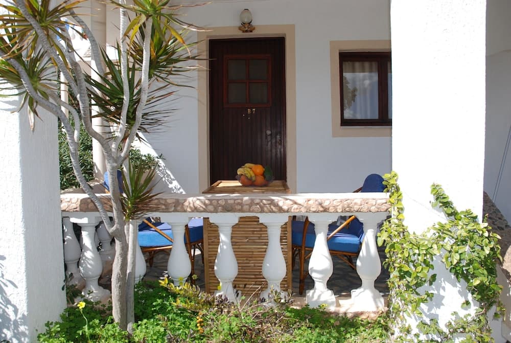 Relaxing Studio With Veranda 'n Garden