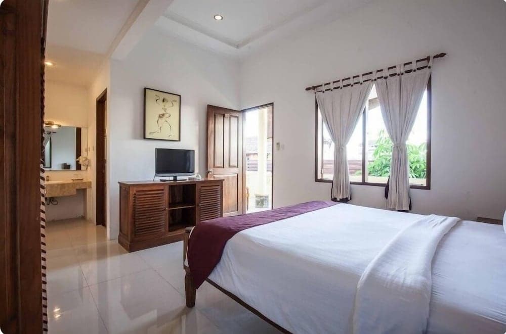4 Bathroom Private Pool Villa near Seminyak Beach Bali