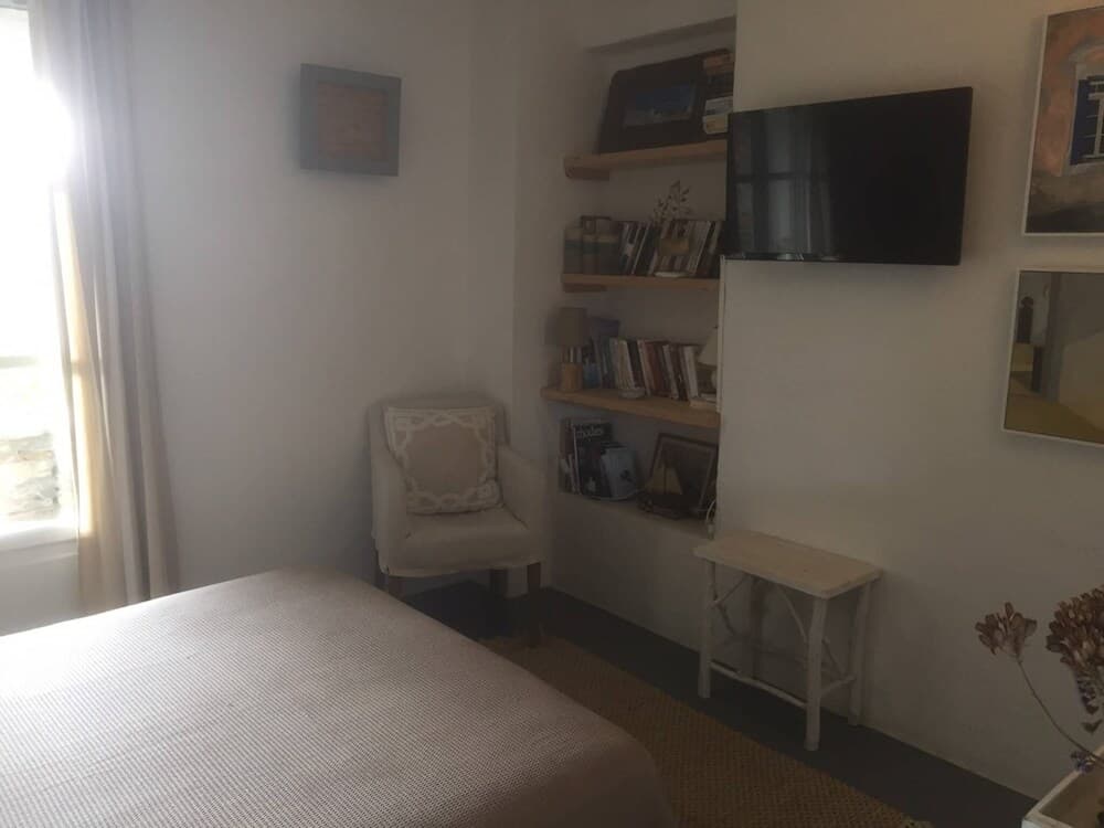 The Hill Top Cottage House In Kea