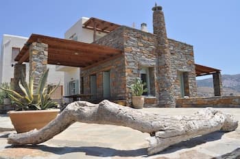 The Hill Top Cottage House In Kea