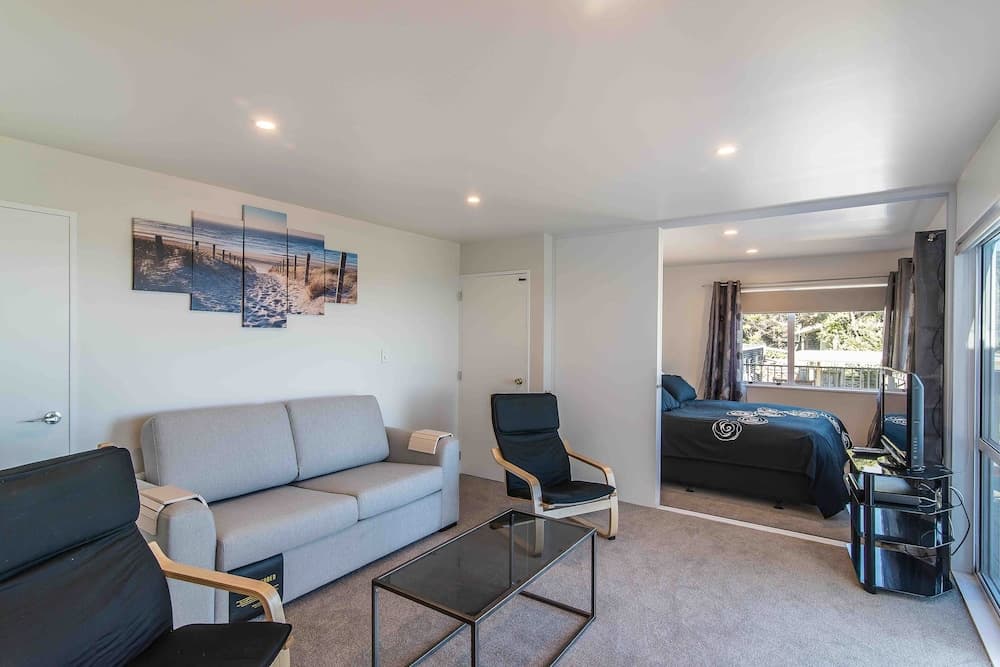 D&J's Secret Hideaway