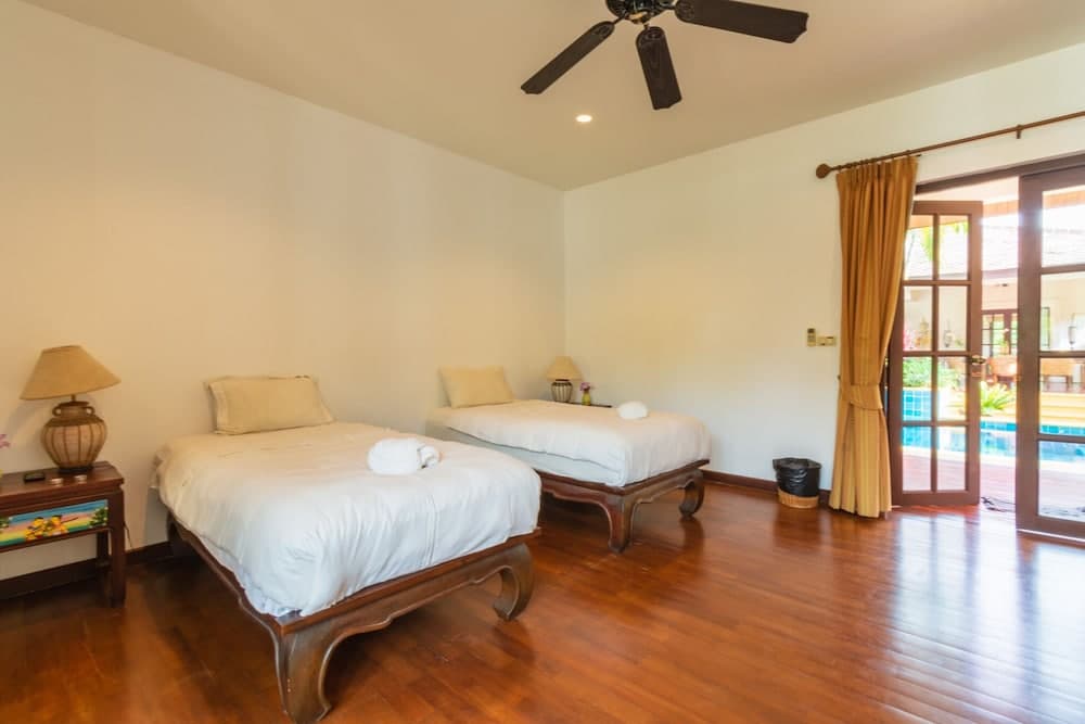 Beautiful 4 Bedroom Bali Style Villa S4