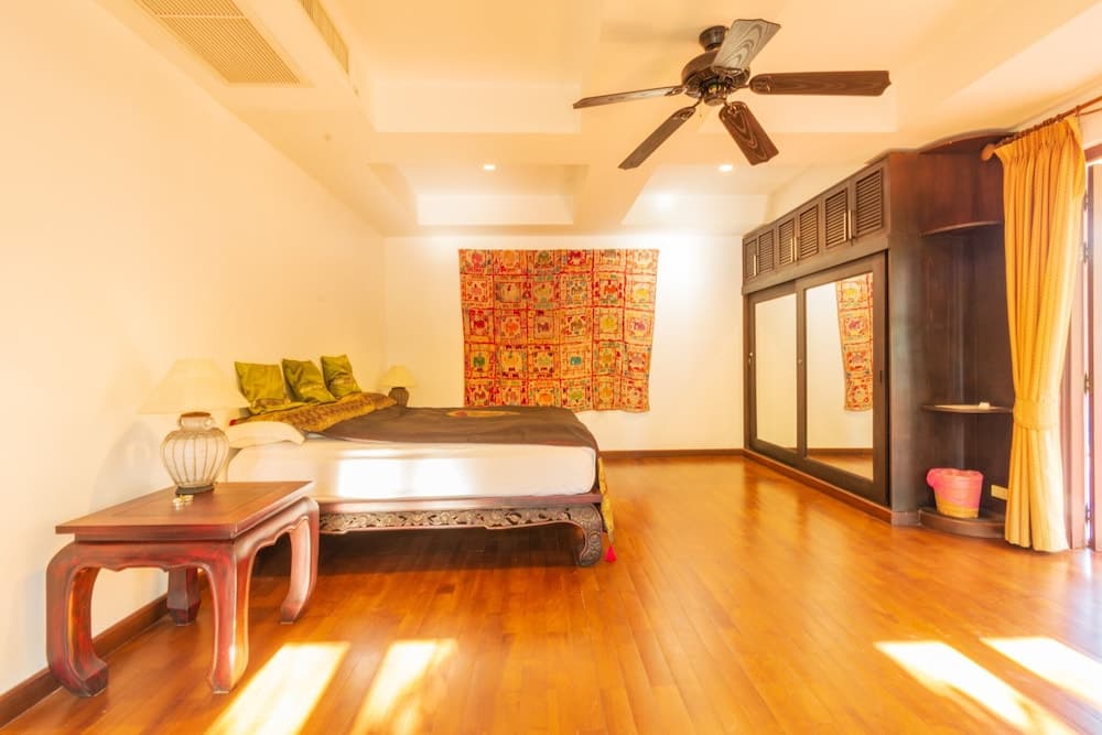 Beautiful 4 Bedroom Bali Style Villa S4