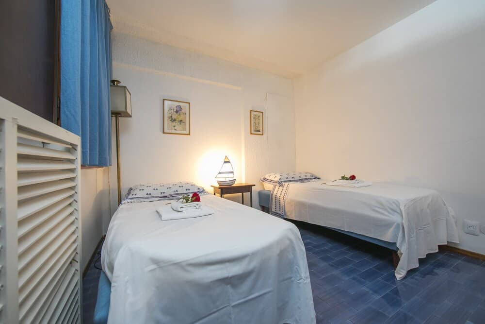 Residenza Ludovica by the lake