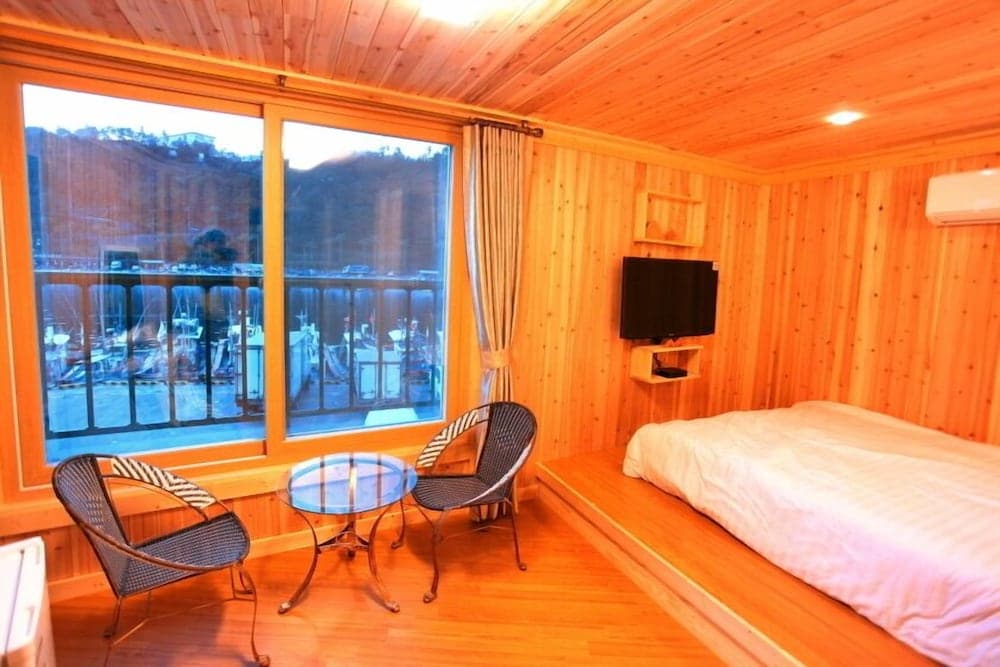 Seogwipo Harbor Pension