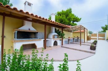 Sunset Apartments near Athens Airport