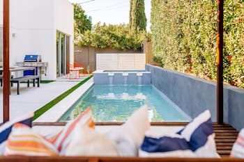 The Donatella - Arcadia - Creme de la Creme