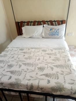 Framjow Highway Lodge - Adults Only