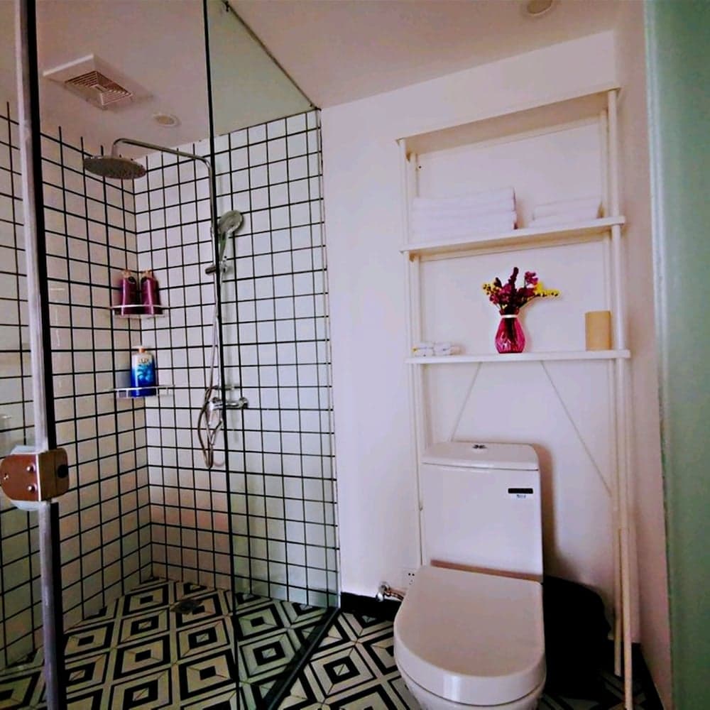 Changjiang Dong Rusian Street Apartment