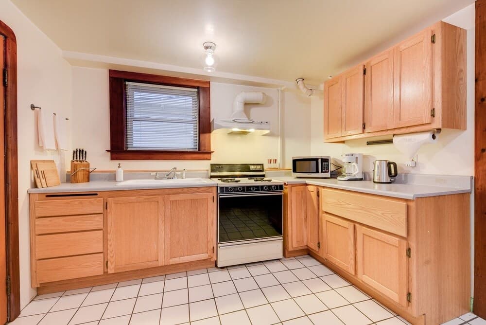Quaint And Charming 2br Apt In Central Oakland 2 Bedroom Apts by Redawning