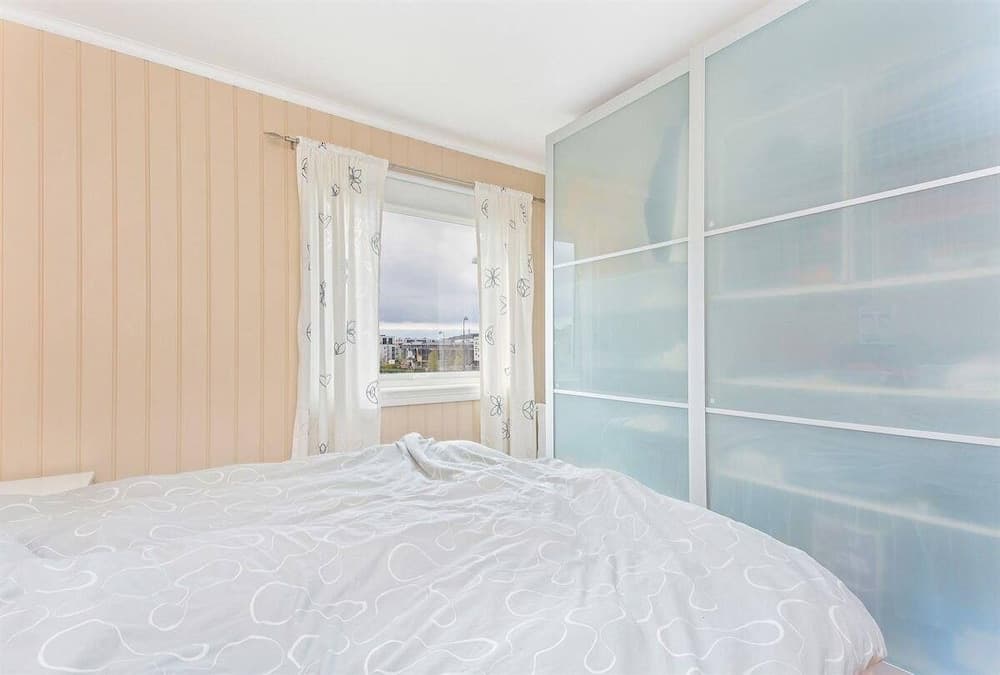 StayPlus 3BR City Apartment With Garden