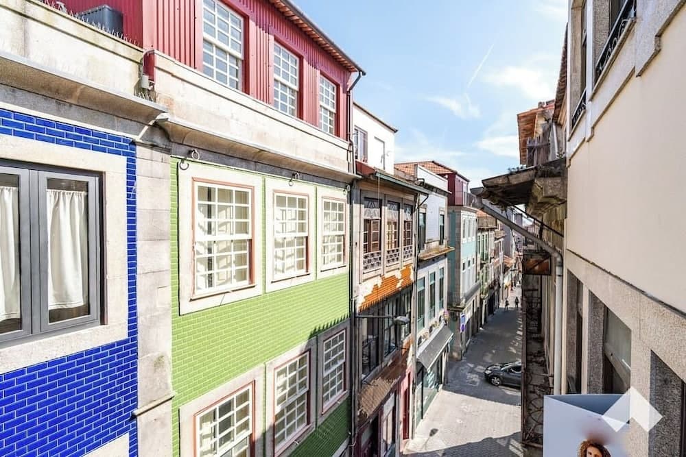 Mrtir1 · Bright Apartment Downtown Porto