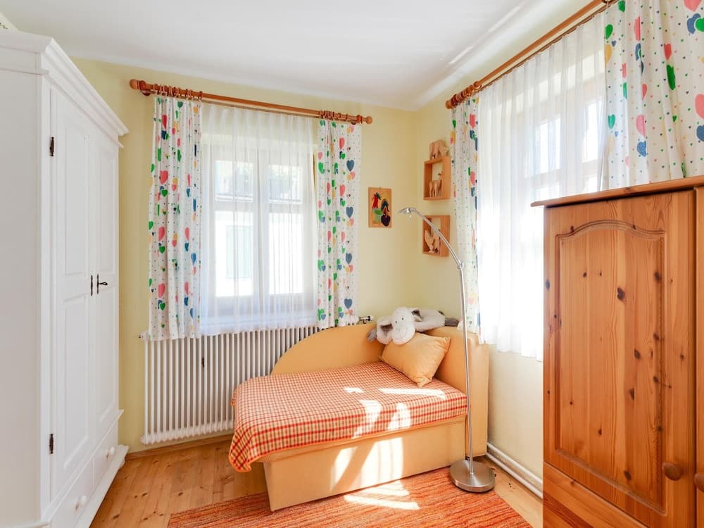 Holiday Home in Gersdorf Near a Swimming Lake