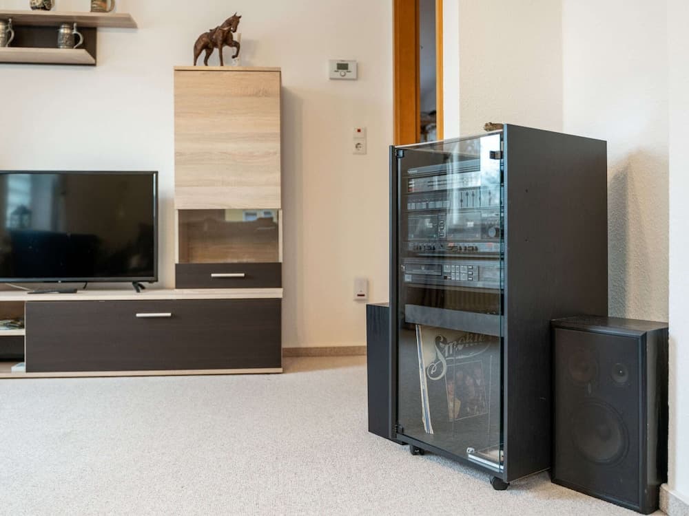 Serene Holiday Home in Naumburg near River