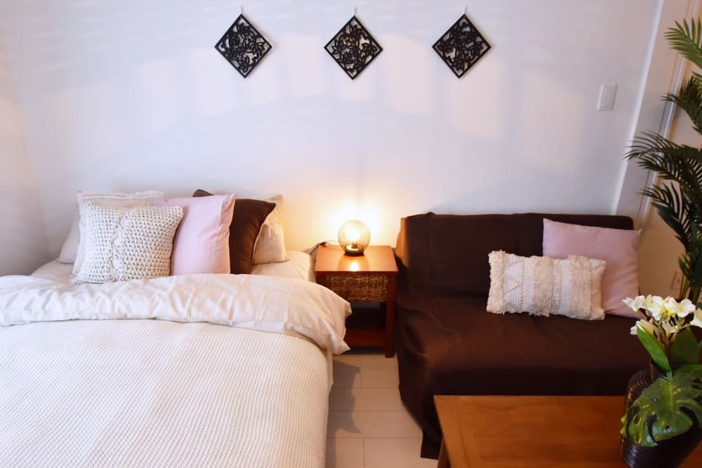 SHIGUWA ONNA Mishuku Onna 1F