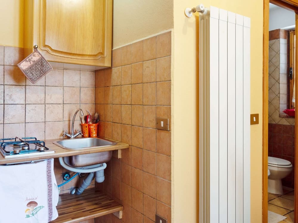 Sun-kissed Holiday Home With Swimming Pool