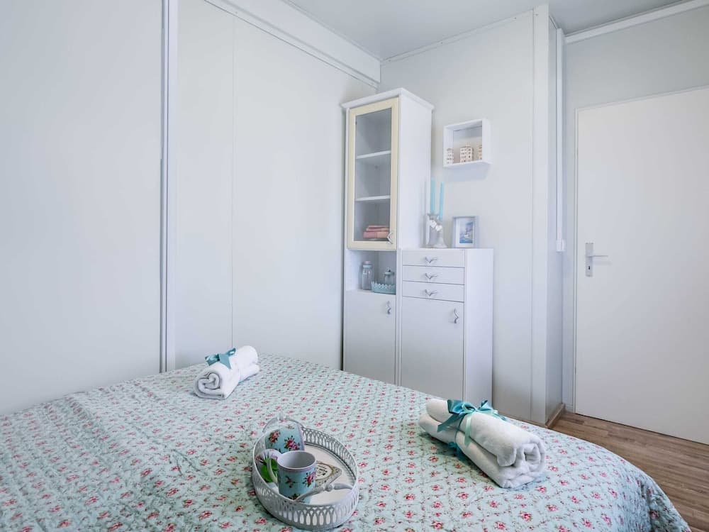 Secluded Holiday Home in Pašman near Sea