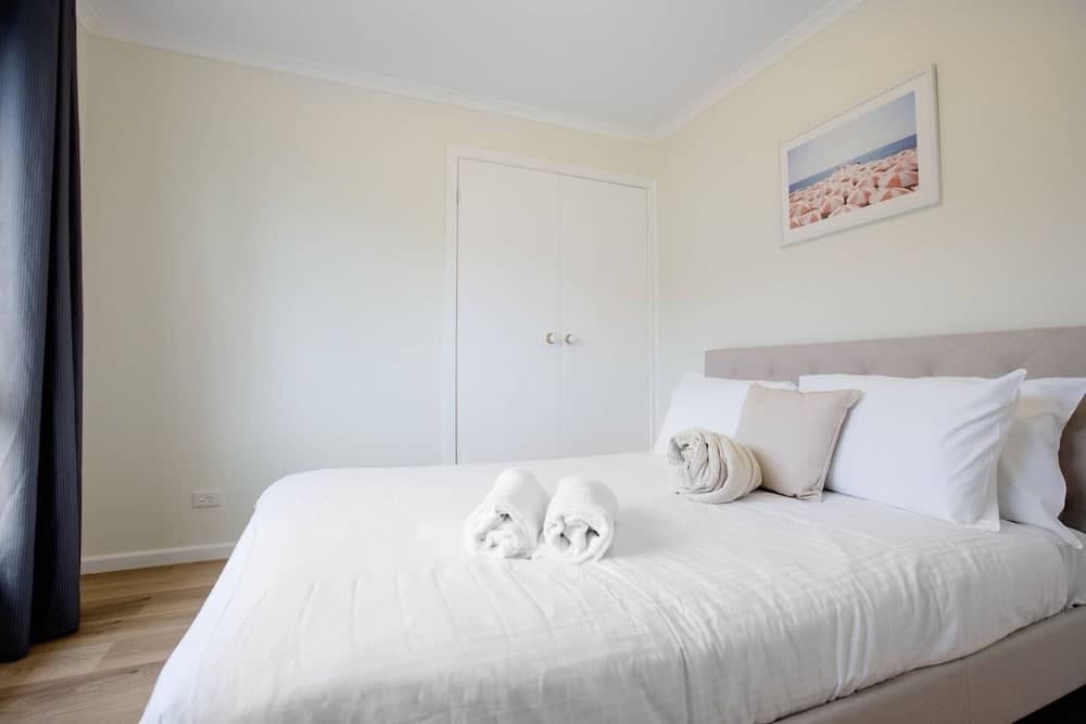 Quiet & Peaceful 3bed2bath Home @keilor Downs