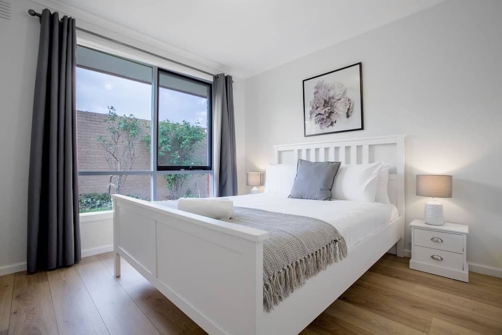 Quiet & Peaceful 3bed2bath Home @keilor Downs